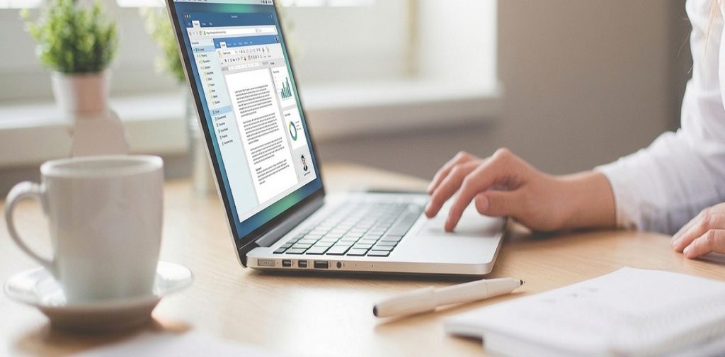 Se traba Outlook y no descarga correos